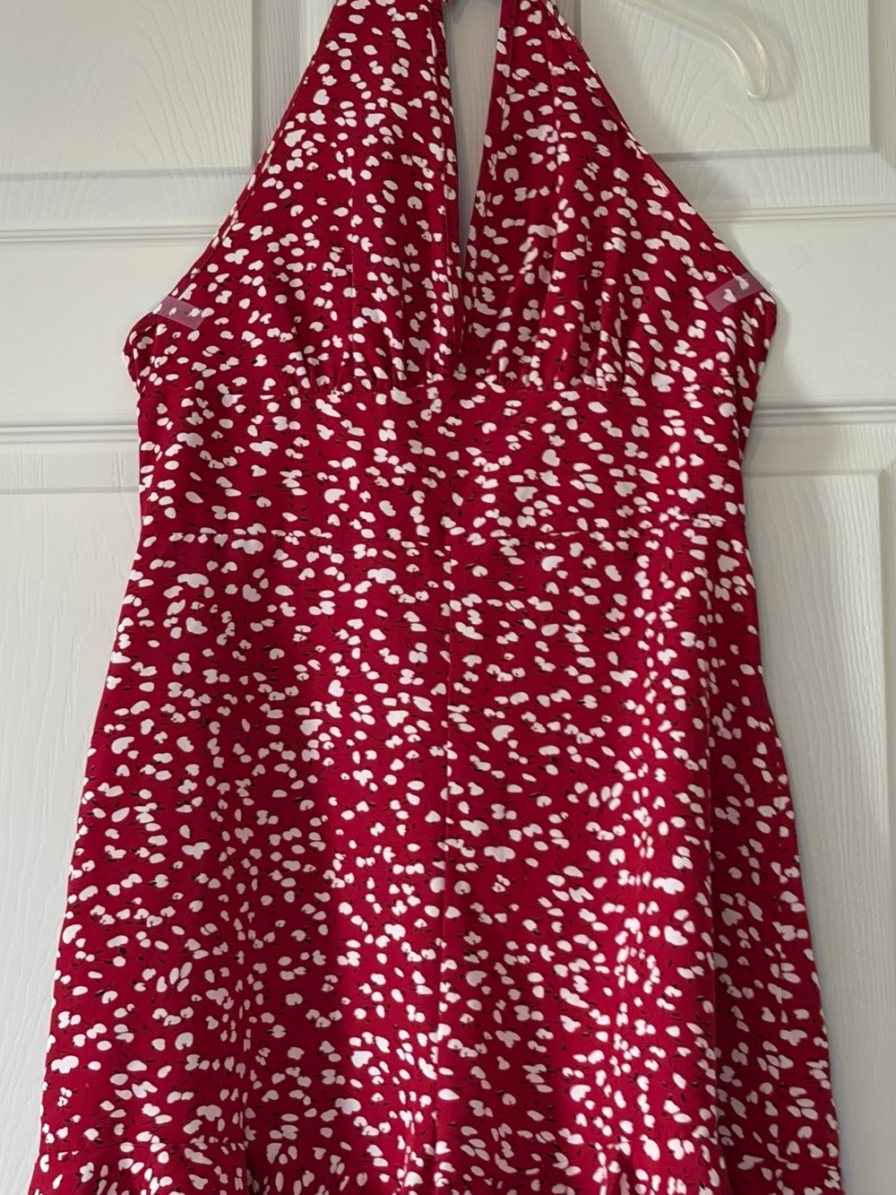 SHEIN Red Halter V-Neck Printed Romper ties around the neck - Picture 2 of 8